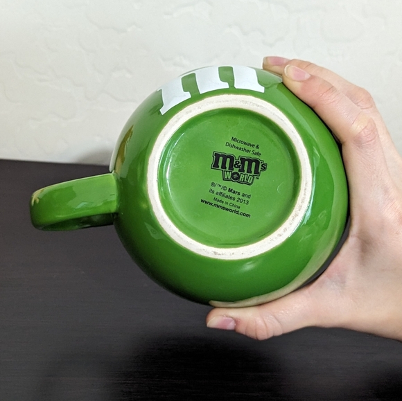 M&M'S World Las Vegas Green Character Ceramic Large Coffee Mug 18oz - Picture 5 of 12